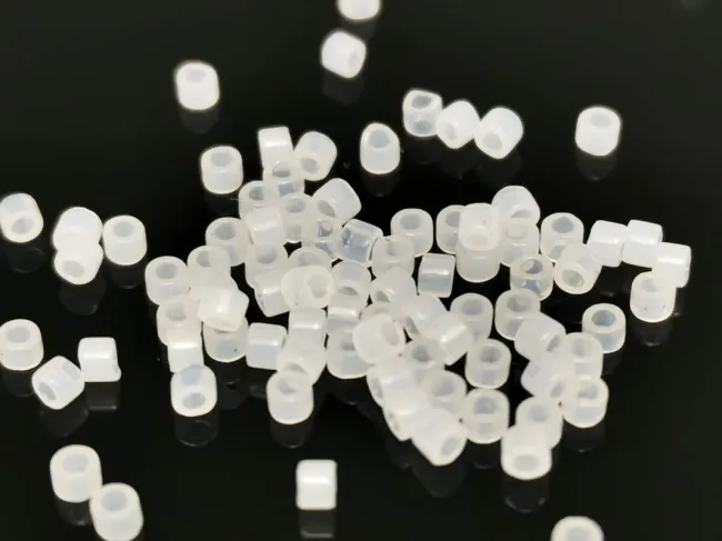 Miyuki delica 11/0 white opal (5g)