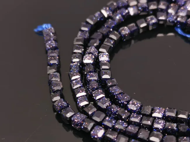 Sirag blue goldstone cub 2x2mm