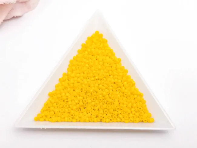 Miyuki Rocailles Rotunde 11/0 Opaque Dark Yellow (10g)