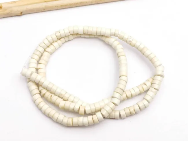 Sirag howlit natural disc 4x2mm