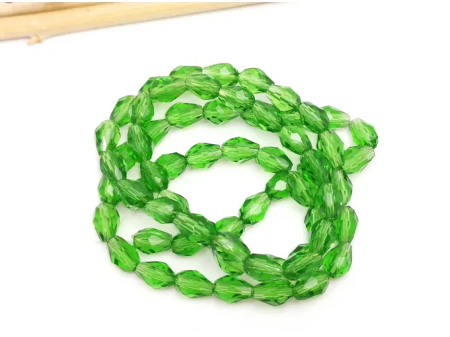 Margele cristal picatura 6x4mm verde (sirag)