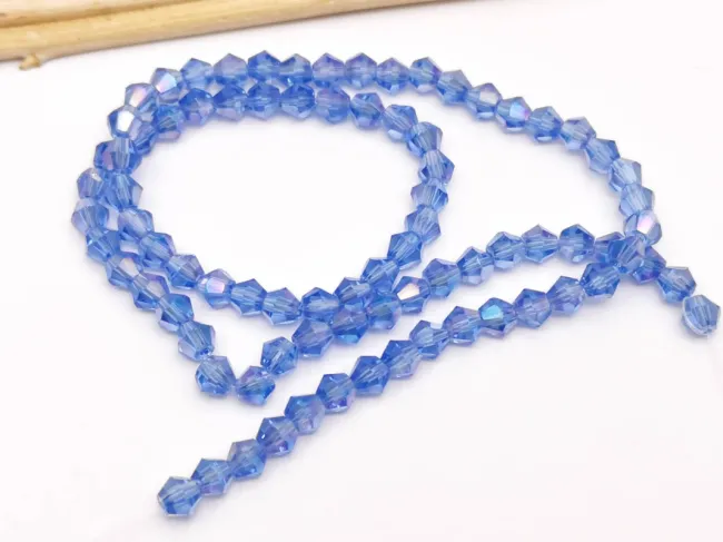 Margele cristal biconic 4mm albastru AB (sirag)