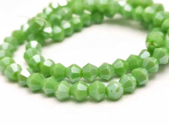 Margele cristal biconic 4mm verde opac lustered (sirag)