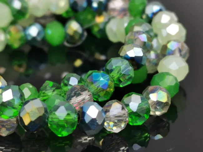 Margele cristal rondel fatetat 6x4mm mix verde (sirag)