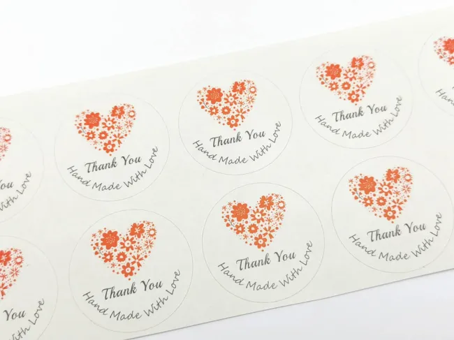 Etichete adezive rotunde handmade