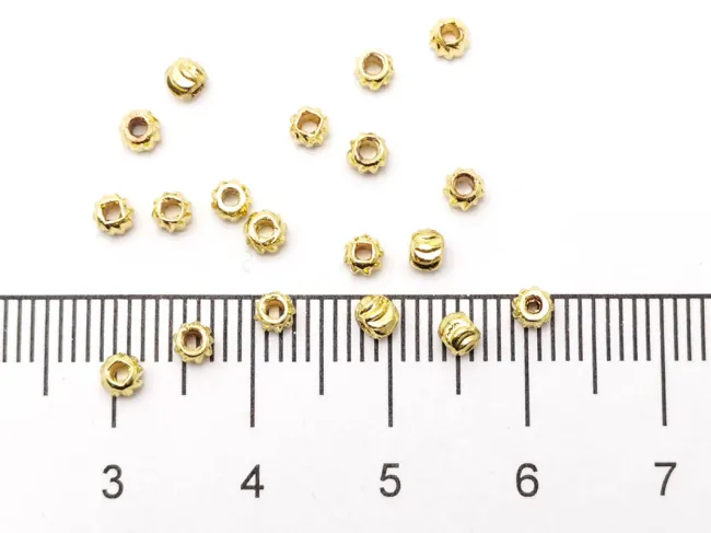 Margele de alama decorative cu striatii 3x2mm placate cu aur 14K  (10buc)