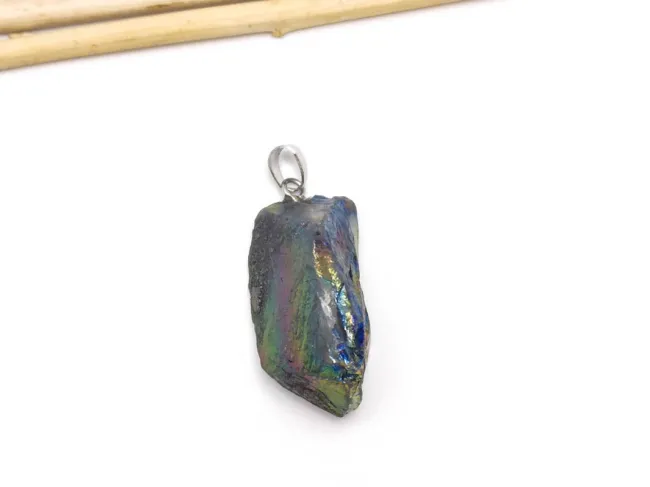 Pandantiv cuart electroplacat nugget 32x18x12mm