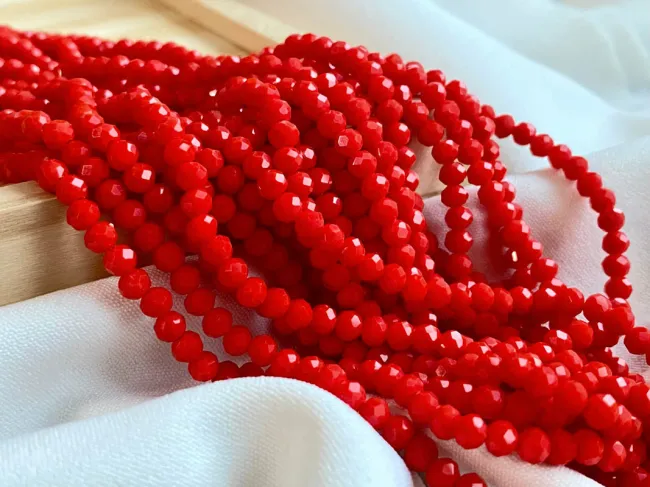 Margele cristal rondel fatetat 4x3mm rosu aprins opac (sirag)