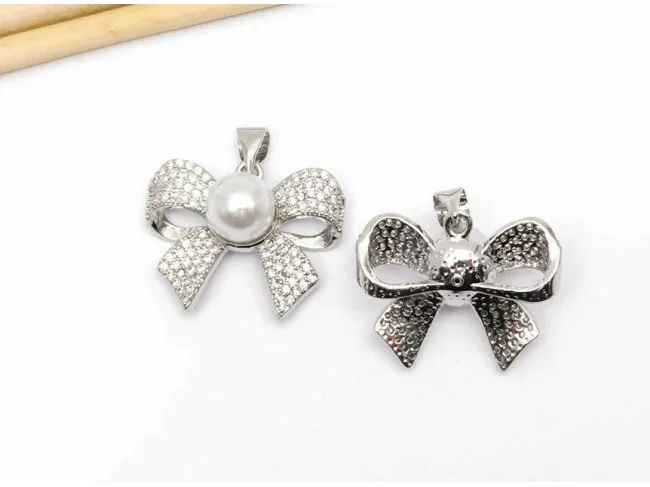 Charm cubic zirconia funda 22x18mm argintiu