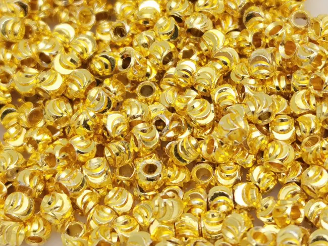 Margele de alama decorative cu striatii 2x1.8mm placate cu aur 14K (10buc)