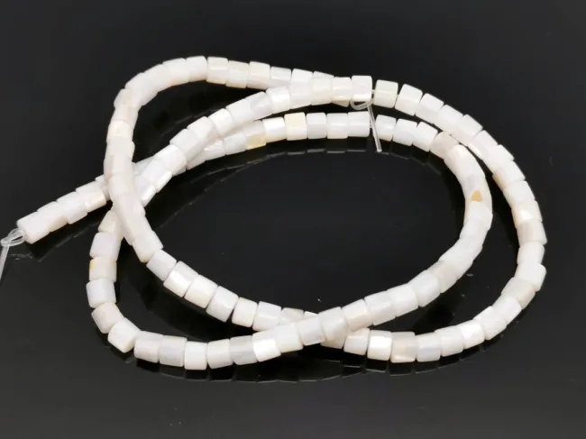 Sirag sidef rondele 4x3mm alb