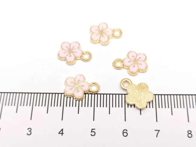 Charm auriu floare 12x9mm roz