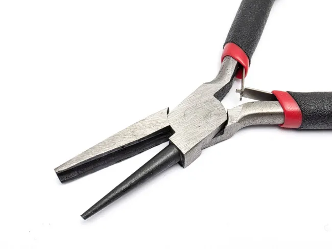 Cleste bijuterii pentru modelat sarma cu o falca plata si una rotunda