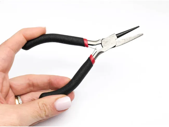 Cleste bijuterii pentru modelat sarma cu o falca plata si una rotunda