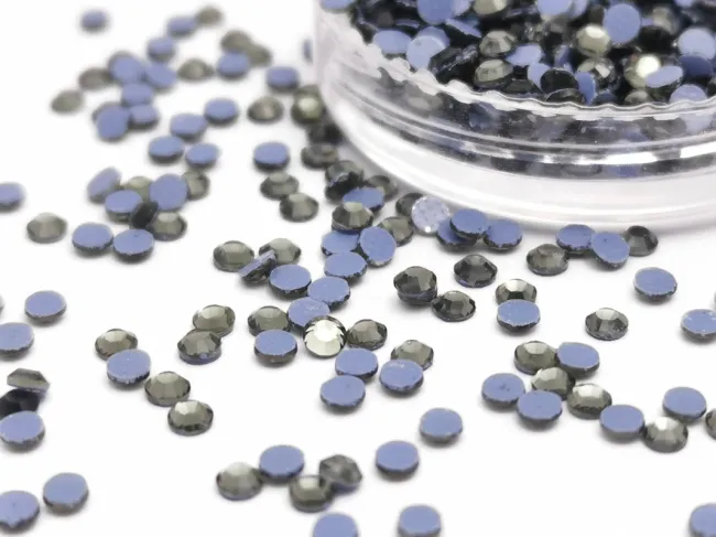 Strasuri hotfix 1.9~2mm gri inchis (100buc)