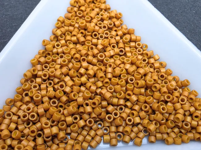 Miyuki delica 11/0 Opaque Dyed Pumpkin (5g)