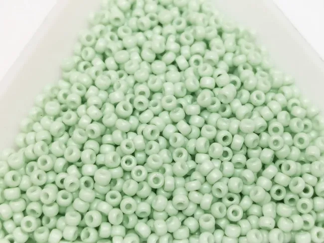 Miyuki Rocailles Rotunde 11/0 Opaque Light Mint (10g)