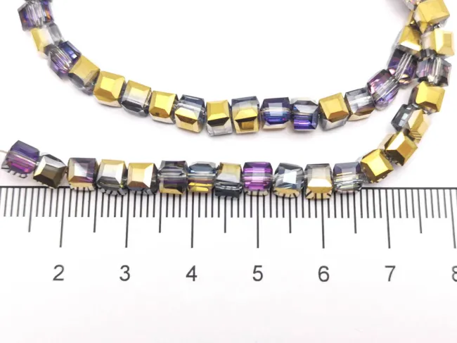Margele cristal cub fatetat 4mm iris mov auriu metalic (sirag)