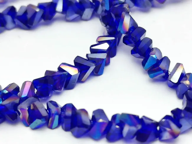 Margele cristal triunghi 3.5x4x3.5mm blue AB (sirag)
