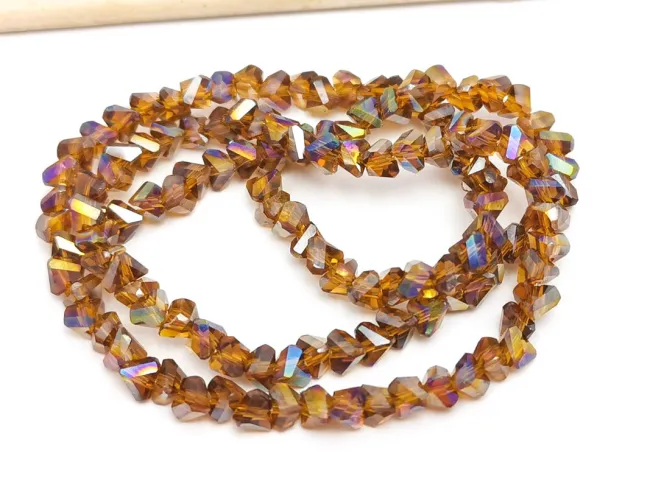 Margele cristal triunghi 3.5x4x3.5mm maro AB (sirag)