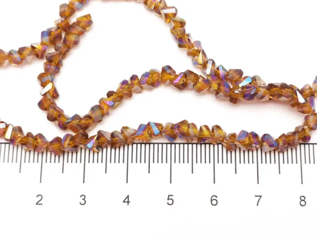 Margele cristal triunghi 3.5x4x3.5mm maro AB (sirag)