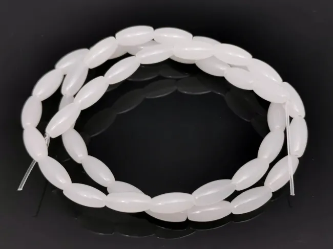 Margele sticla ovale 9x4mm alb laptos (sirag)