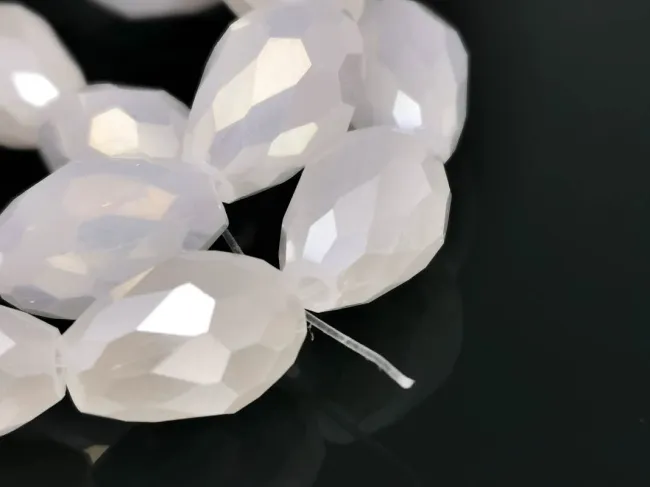 Sirag cristal picatura 11x8mm alb laptos AB