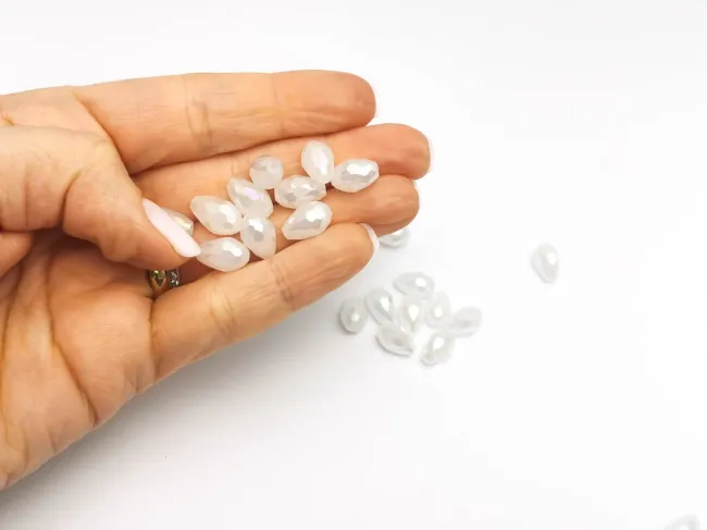 Cristal picatura 11x8mm alb laptos AB