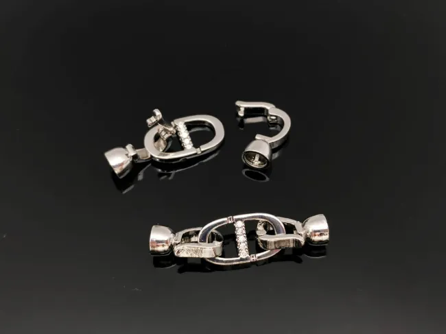 Inchizatoare cubic zirconia 32x8mm argintiu