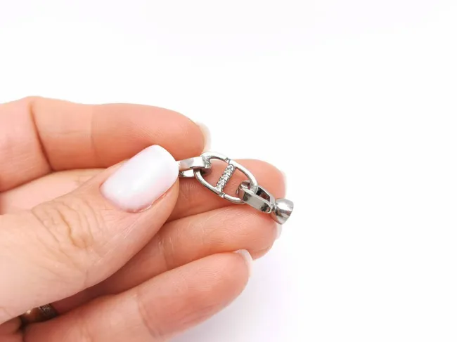 Inchizatoare cubic zirconia 32x8mm argintiu