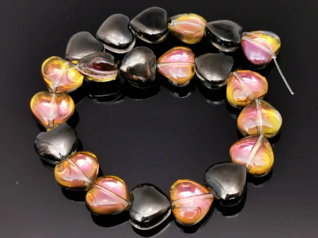 Margele sticla inima electroplacate 10mm negru roz iris (sirag)