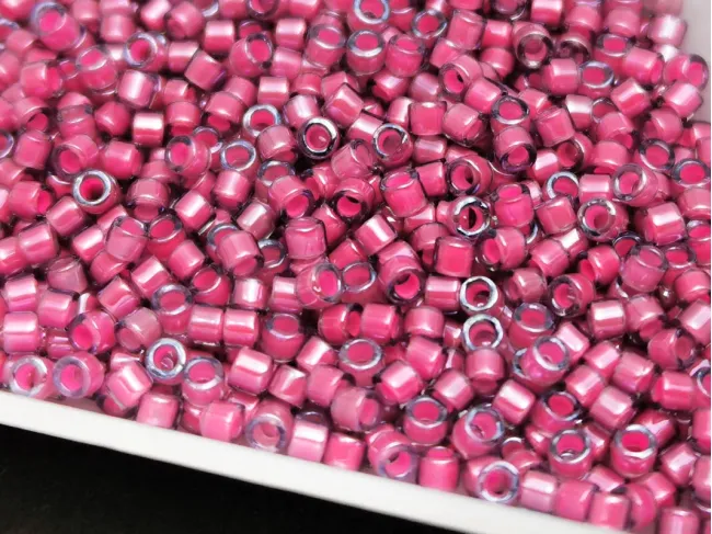 Miyuki delica 11/0 Luminous Jazzberry (5g)