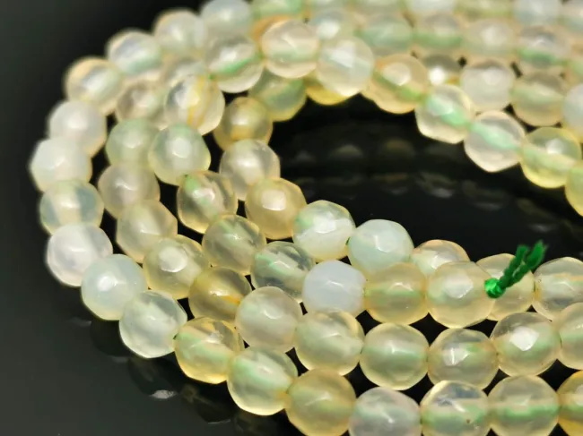 Sirag agate fatetat 4mm verde pal