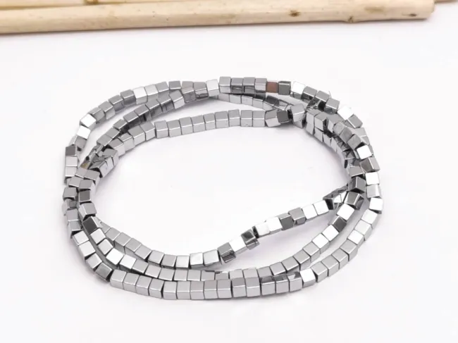 Sirag Hematit 2x2mm argintiu deschis