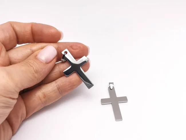 Charm otel inoxidabil 304 cruce 36.5x22x1mm