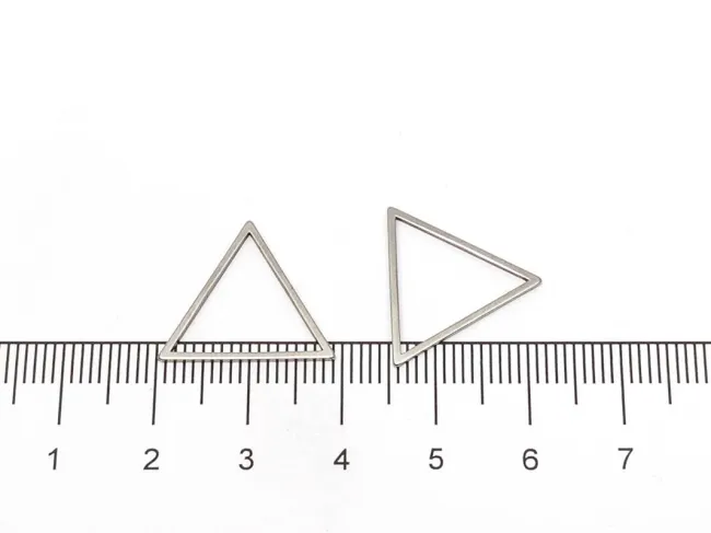 Link otel inoxidabil 304 triunghi 18x16x0.8mm