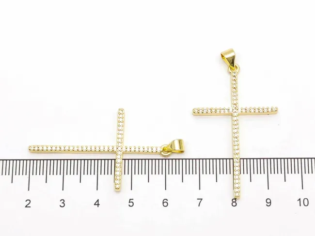 Charm cruce din cubic zirconia auriu 41x24mm