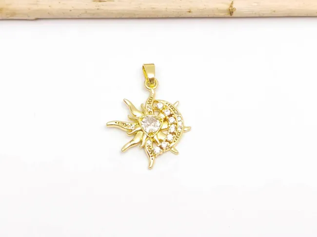 Charm soare si luna din cubic zirconia 22x19mm auriu