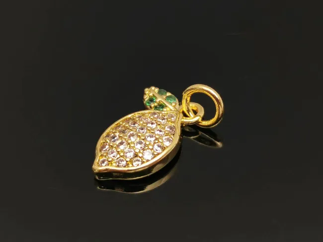 Charm lamaie din cubic zirconia auriu 14x10mm