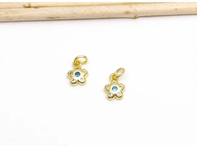 Charm floare din cubic zirconia auriu 9.5x7x2mm marin