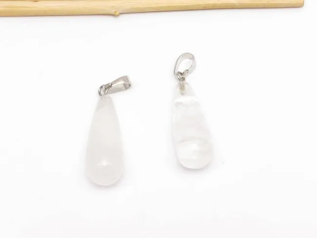 Pandantiv lacrima cuart de stanca 27x10mm
