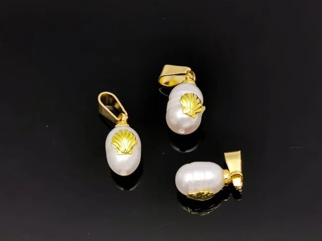 Pandantiv perle de cultura 14~11x9~6mm auriu