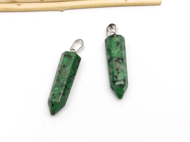 Pandantiv glont ruby zoisite 35x11mm
