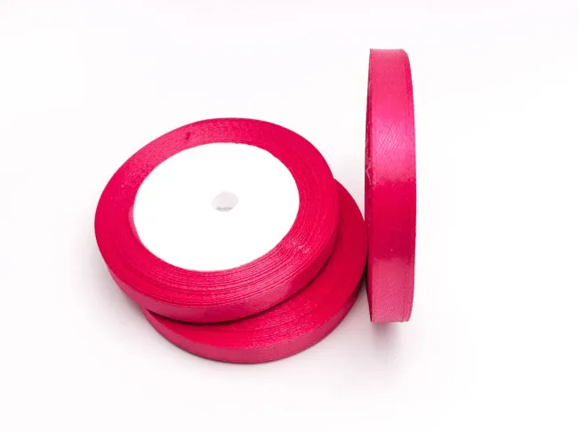 Panglica saten latime 10mm fucsia (22m)