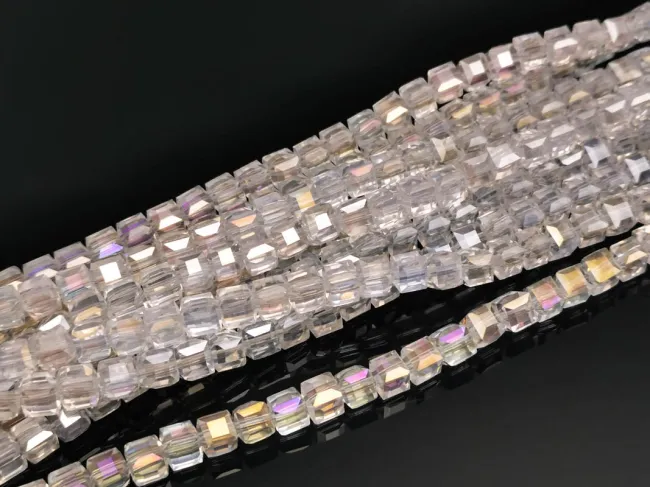 Margele cristal cub fatetat 6mm transparent AB (sirag)
