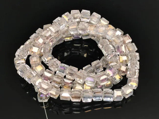 Margele cristal cub fatetat 6mm transparent AB (sirag)