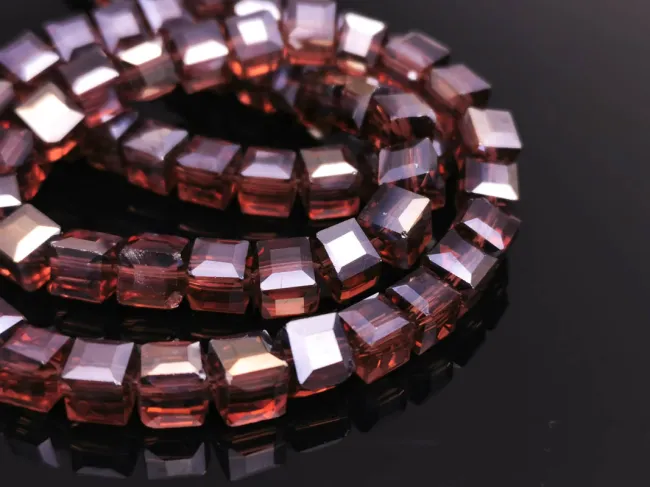 Margele cristal cub fatetat 6mm ametist AB (sirag)