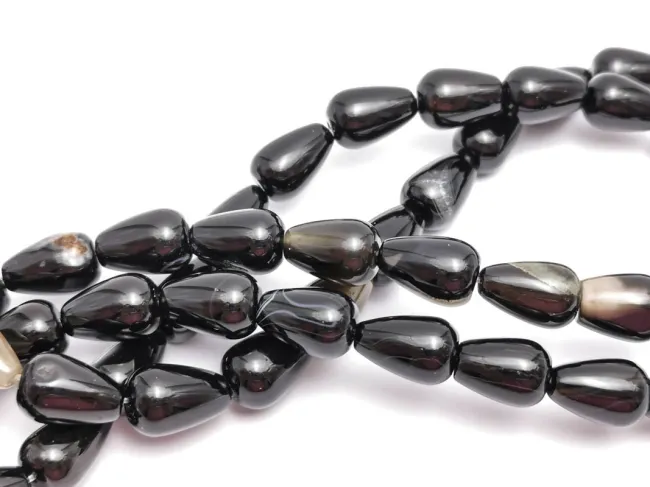 Agate negru picatura 11x8mm (sirag)