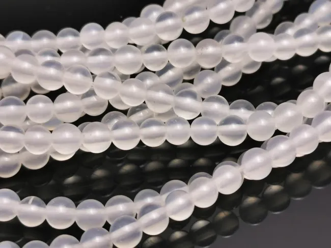 Sirag agate 4mm alb translucid