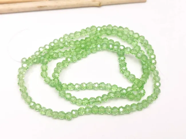 Margele cristal rotund fatetat 3~3.5mm verde deschis AB (sirag)